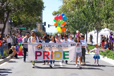 Oakland, Ca - 08 Eylül 2019: Oakland Gay Onur Festivali 'nin 10. Geleneksel Oakland Gey Onur Yürüyüşü Oakland şehir merkezindeki.
