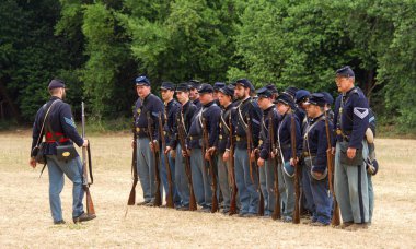 Duncan Mills, Ca - 14 Temmuz 2018: Kuzey Kaliforniya 'nın en büyük İç Savaş canlandırmalarının tanımlanamayan katılımcıları ve Mississippi' nin en büyük batısından biri. İki günlük bir tarih deneyimi..