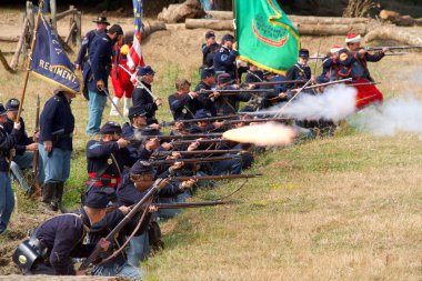 Duncan Mills, Ca - 14 Temmuz 2018: Kuzey Kaliforniya 'nın en büyük İç Savaş canlandırmalarının tanımlanamayan katılımcıları ve Mississippi' nin en büyük batısından biri. İki günlük bir tarih deneyimi..