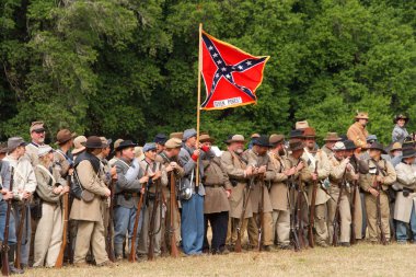 Duncan Mills, Ca - 14 Temmuz 2018: Kuzey Kaliforniya 'nın en büyük İç Savaş canlandırmalarının tanımlanamayan katılımcıları ve Mississippi' nin en büyük batısından biri. İki günlük bir tarih deneyimi..