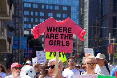 San Francisco, Ca - 30 Haziran 2018: Binlerce protestocu, Trump 'ın 