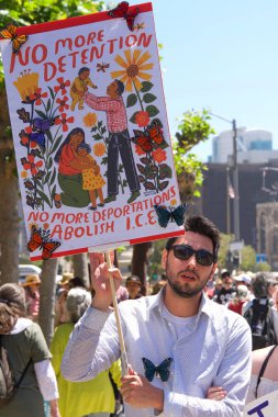 San Francisco, Ca - 30 Haziran 2018: Binlerce protestocu, Trump 'ın 