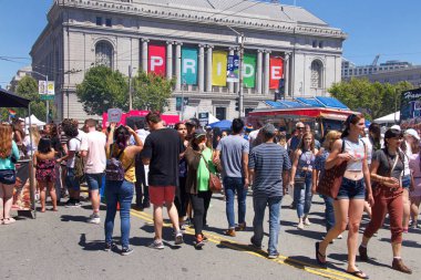 San Francisco, Ca - 23 Haziran 2018: Lgbtq Topluluğunun en büyük toplantılarından biri olan San Francisco Pride 'ın müttefikleri. Bu yılın teması 