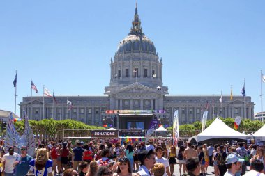 San Francisco, Ca - 23 Haziran 2018: Lgbtq Topluluğunun en büyük toplantılarından biri olan San Francisco Pride 'ın müttefikleri. Bu yılın teması 
