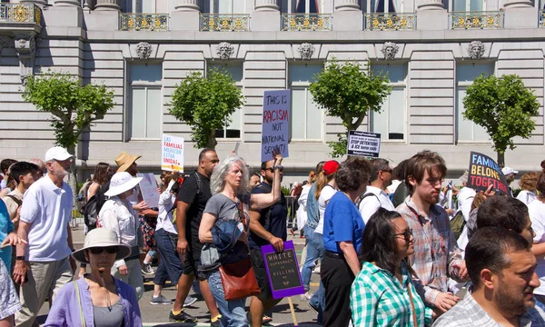 San Francisco Junio 2018 Miles Manifestantes Una Marcha Familias Pertenecen — Foto de Stock