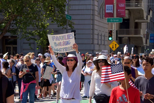 San Francisco Června 2018 Radnici Pochodují Tisíce Demonstrantů Kteří Patří — Stock fotografie