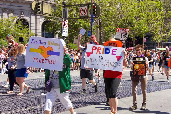 San Francisco Června 2018 Účastníci Ročníku Gay Pride Parade Jednoho — Stock fotografie