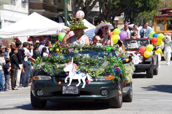 San Francisco April 2018 Oidentifierade Deltagare Den Årliga Union Påskparaden — Stockfoto