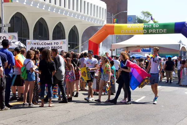 Oakland Setembro 2017 Participantes Não Identificados Celebram Oakland Gay Pride — Fotografia de Stock