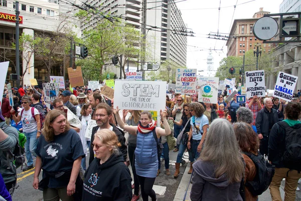 San Francisco April 2017 March Science Thousands Protesters March Peacefully — Stock Photo, Image