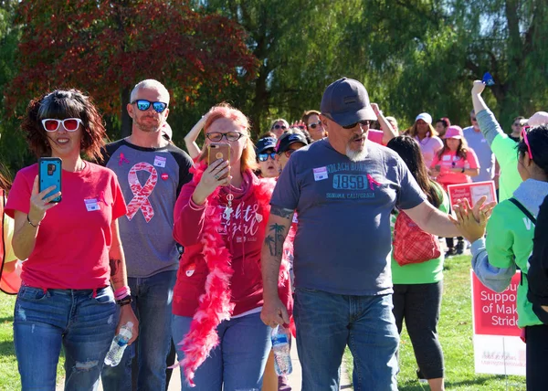 Walnut Creek Paź 2019 Niezidentyfikowani Uczestnicy Avon Breast Cancer Walk — Zdjęcie stockowe