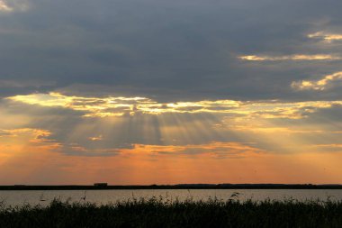 Gökyüzünde güzel bir gün batımı