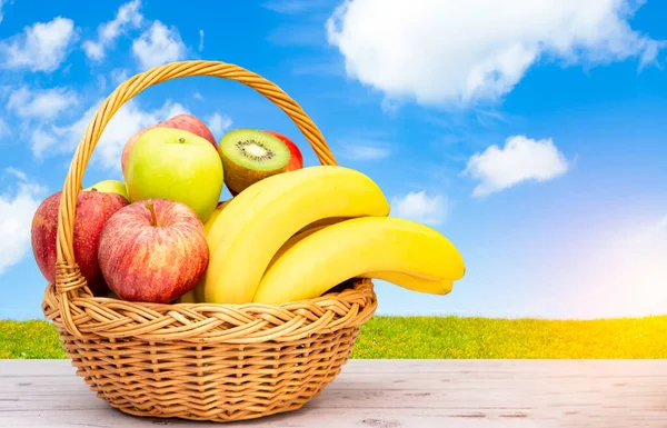 Group Healthy Fresh Fruit Wooden Basket Vitamins Bananas Kiwi Grapes — Stock Photo, Image