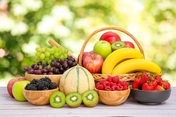 Group Healthy Fresh Fruit Wooden Basket Vitamins Bananas Kiwi Grapes — Stock Photo, Image