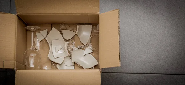 Broken Plates Broken Glass Put Box Kitchen Concept Accident Kitchen — Stock Photo, Image