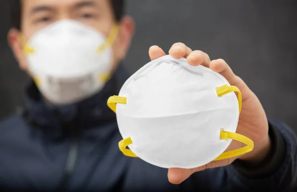 Face Asian Man Wearing N95 Mask Prevent Dust Smog Germs — Stock Photo, Image