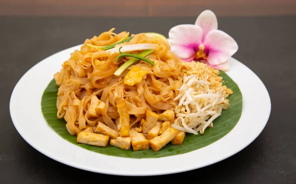 Pad Thai Est Aliment Thaïlandais Nouilles Tofu Mélangé Avec Sauce — Photo