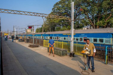 09 Ocak 2018 Yemek İstasyonu İgatpuri İstasyonu, Nashik, Maharashtra, Hindistan, Asya