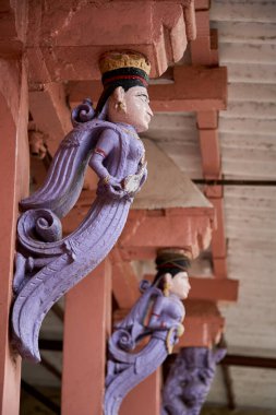 Müzisyen Tahta Bracket Corbel, Hindu Tapınağı Heykeli Heykeli 'ni yaptı. El Maddesi 1858, M.Ö. Walkeshwar Mumbai Maharashtra INDIA