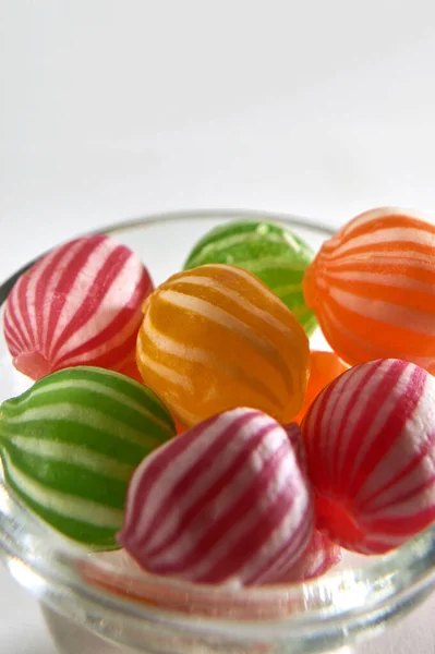 Aug 2011 Hartgekochte Shugar Gestreifte Bonbons Auf Weißem Hintergrund Mumbai — Stockfoto