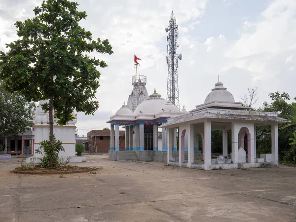 02 Kasım 2019 Shiv Shakti Tapınağı kompleksi Idar SabArkantha Gujarat yakınlarında