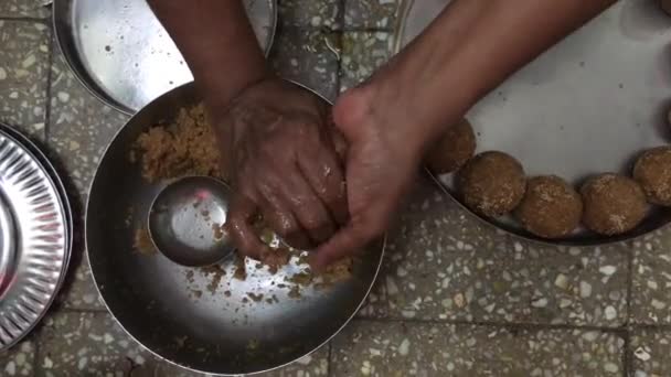 Sep 2020 Ladu Ladoo Maken Voor Ganesh Anant Chaturdashi Lokgram — Stockvideo