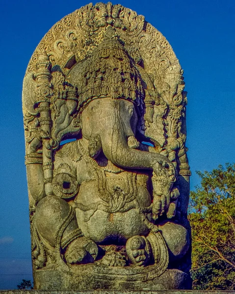 Abr 2011 Pedra Esculpida Estado Ganesha Templo Hoysaleswara Halebidu Hassan — Fotografia de Stock