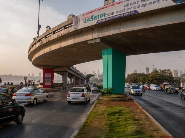25-Mar-2019-ikonik Prenses Caddesi - Marine Driv 'de üstgeçit