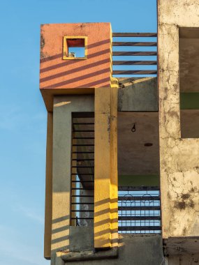 12 04 2024 Yeni Yapılmış Modern Ev Modasa, Gujarat, Hindistan yakınlarındaki Itadi köyünde.