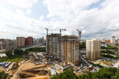 Yüksek binalar yapım aşamasında