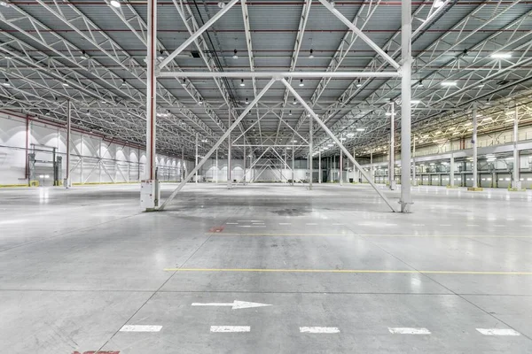 Interior Empty Warehouse Garage — Stock Photo, Image