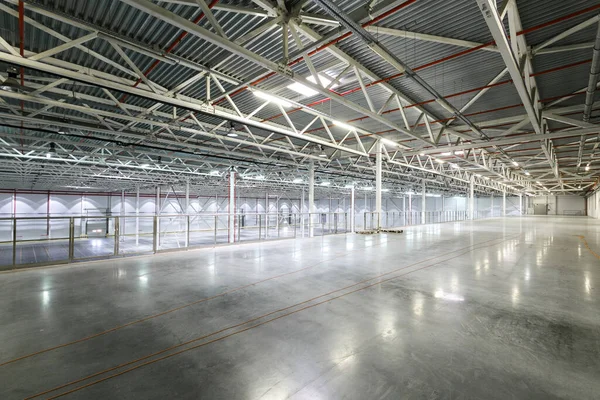 Interior Empty Warehouse Garage — Stock Photo, Image