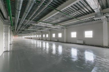 Boş depo ya da garajın içi