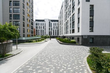 Modern apartman binası. modern konut kompleksi