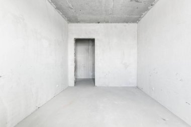 Dairenin içi gri renklerle süslenmemiş.