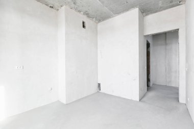 Dairenin içi gri renklerle süslenmemiş.