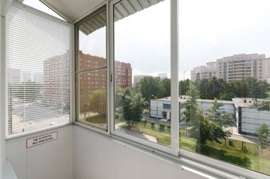 Apartmanın balkonundan manzara