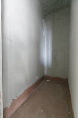 Dairenin içi gri renklerle süslenmemiş.