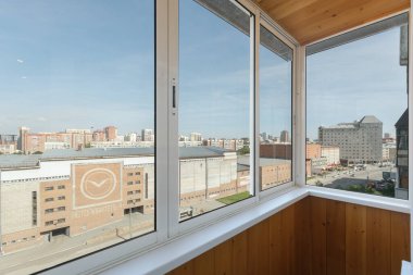 Apartmanın balkonundan manzara