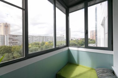 Apartmanın balkonundan manzara