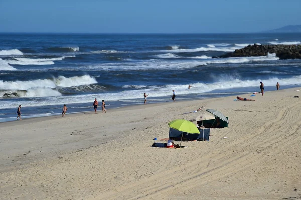 Monte Real Portugalia Września 2016 Słoneczny Dzień Scena Plaży Linii — Zdjęcie stockowe