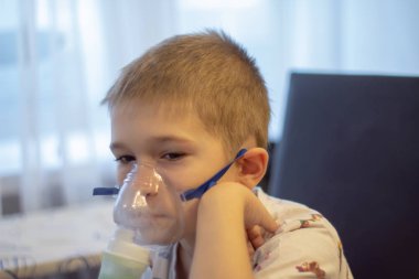 Inhaler ile Çocuk