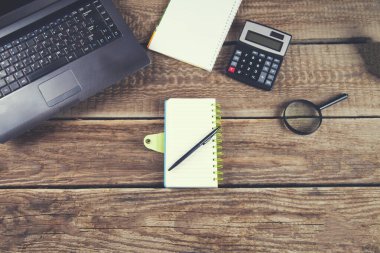 Ofis çalışma masası