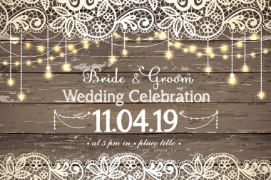 Düğün davetiye kartı. Güzel dantel parti için Dekoratif ışıklar ile. Antika ahşap arka plan. Düğün, tarihi, doğum günü, çay veya Bahçe partisi için ilham kartı