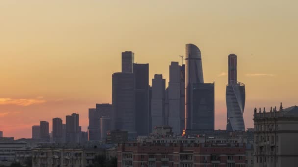 Moscow City Business Center Skyskrapor Vid Solnedgången — Stockvideo