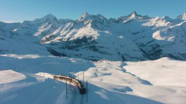 Matterhorn Dağı ve Gornergrat Treni