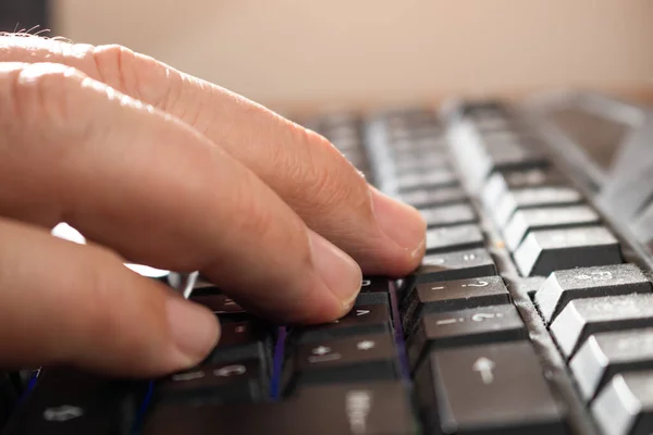 Close Typing Hands Black Keyboard — Stock Photo, Image