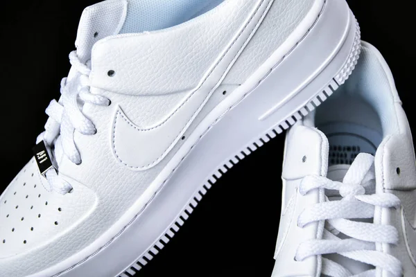 Zhytomyr Ukrajina Června 2020 Nike Air Force Šalvěj Bílé Tenisky — Stock fotografie