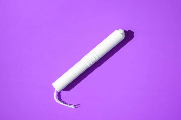 Hygienic Tampons Blue Purple Background Copy Space Menstruation Sanitary Tampon — Stock Photo, Image