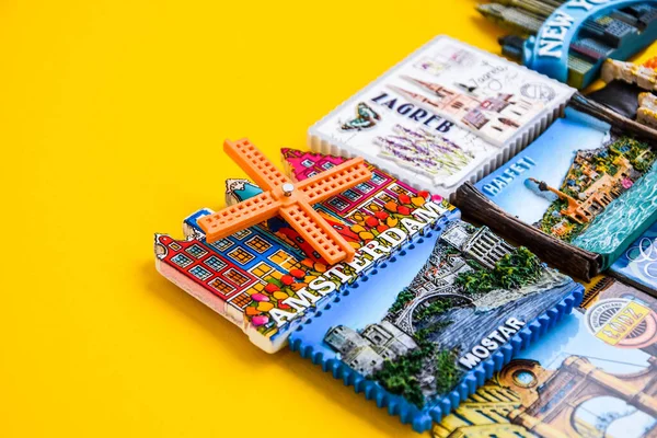 Magnets Different Countries Yellow Background Travel Concept Planning Trip — Stock Photo, Image